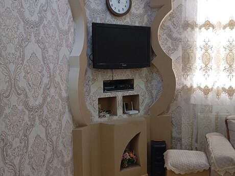 4 otaqlı həyət evi/bağ evi - Gəncə - 130 m²
