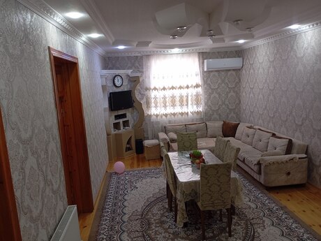 4 otaqlı həyət evi/bağ evi - Gəncə - 130 m²