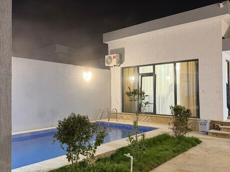 3 otaqlı həyət evi/bağ evi - Mərdəkan q. - 110 m²
