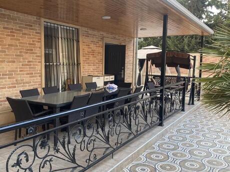 4 otaqlı həyət evi/bağ evi - Mərdəkan q. - 200 m²