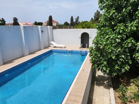 5 otaqlı həyət evi/bağ evi - Mərdəkan q. - 180 m²