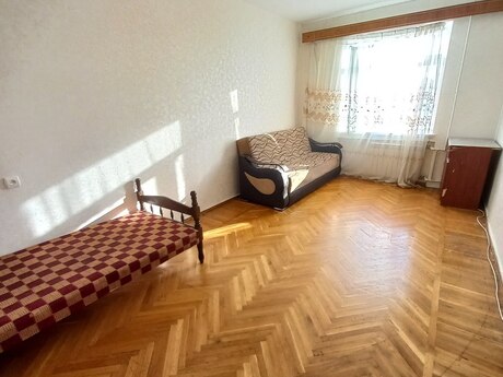 2 otaqlı köhnə tikili - Xalqlar Dostluğu m. - 70 m²