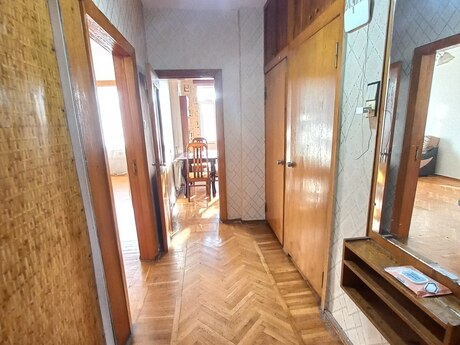 2 otaqlı köhnə tikili - Xalqlar Dostluğu m. - 70 m²