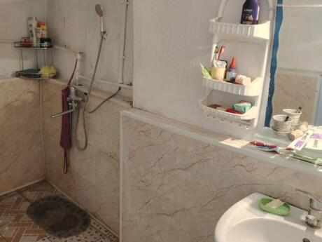 4 otaqlı həyət evi/bağ evi - 20 Yanvar m. - 100 m²
