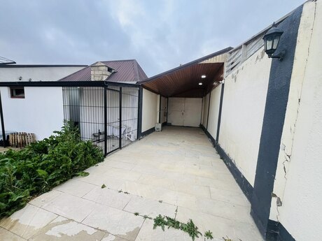 4 otaqlı həyət evi/bağ evi - Mərdəkan q. - 140 m²