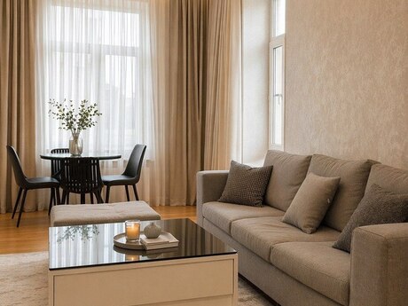 3 otaqlı köhnə tikili - Sahil m. - 100 m²