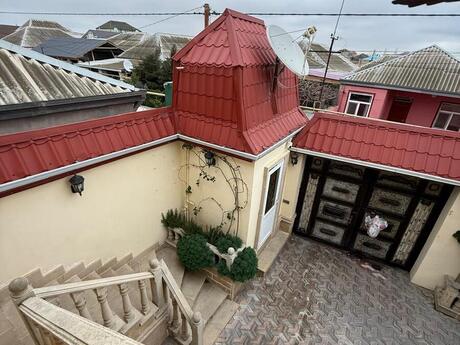 6 otaqlı həyət evi/bağ evi - Hövsan q. - 190 m²