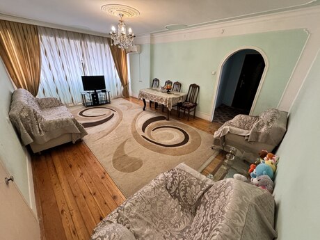 5 otaqlı köhnə tikili - Mingəçevir - 100 m²