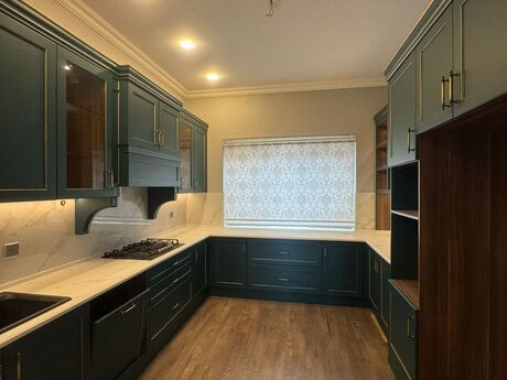 6 otaqlı həyət evi/bağ evi - Badamdar q. - 400 m²