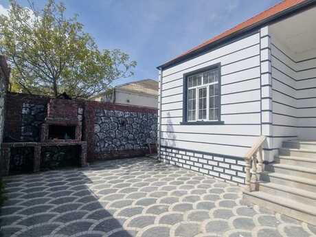 4 otaqlı həyət evi/bağ evi - Maştağa q. - 126 m²