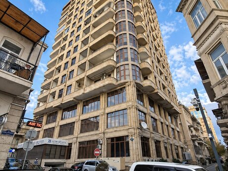 4 otaqlı yeni tikili - Sahil m. - 220 m²