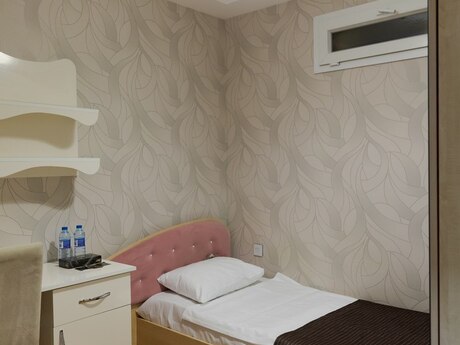 4 otaqlı yeni tikili - 8 Noyabr m. - 100 m²