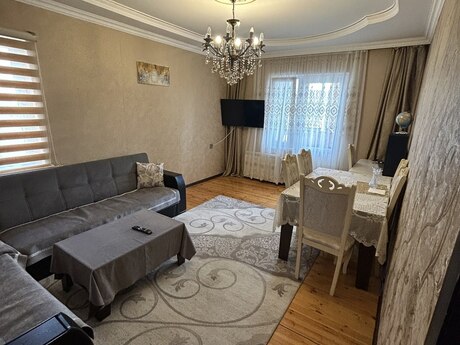 2 otaqlı köhnə tikili - Yeni Günəşli q. - 60 m²