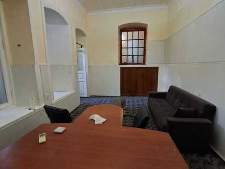 3 otaqlı ofis - Nizami m. - 110 m²