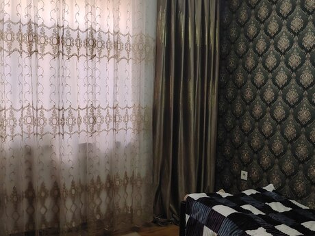 5 otaqlı həyət evi/bağ evi - Yeni Günəşli q. - 190 m²