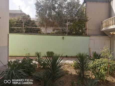 10 otaqlı həyət evi/bağ evi - Nərimanov r. - 300 m²