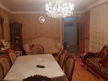 4 otaqlı həyət evi/bağ evi - Xətai r. - 200 m²