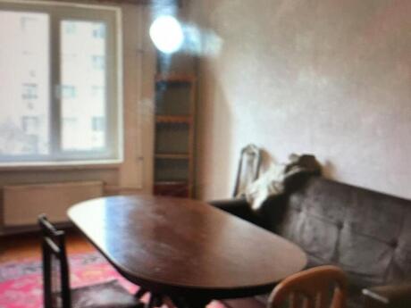 3 otaqlı köhnə tikili - Həzi Aslanov m. - 80 m²