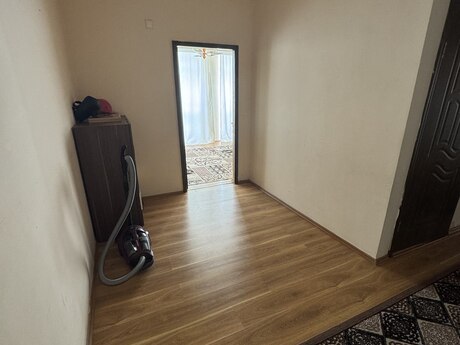 2 otaqlı köhnə tikili - Lökbatan q. - 86.6 m²