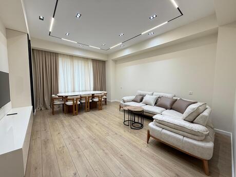 Объявление №6082131 - Баку, пос. Аг шехер, 3-комн., 130 м², 4/7 этаж