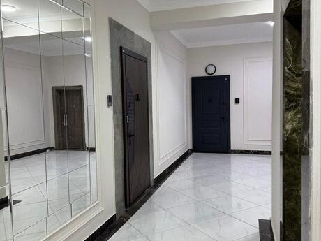 4 otaqlı yeni tikili - Gənclik m. - 219.6 m²