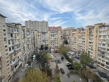 4 otaqlı köhnə tikili - Yeni Yasamal q. - 100 m²