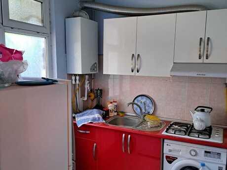 1 otaqlı köhnə tikili - Memar Əcəmi m. - 36 m²
