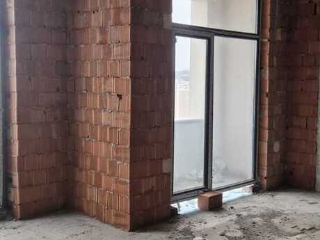 4 otaqlı mənzil, 196 m², 28 May: 685 000 ₼ 3