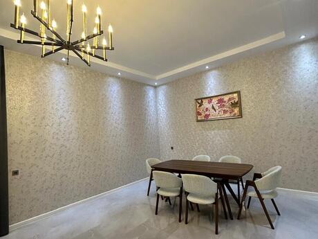 4 otaqlı həyət evi/bağ evi - Şüvəlan q. - 250 m²