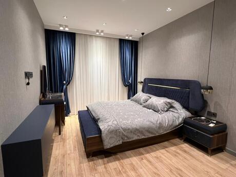 2 otaqlı yeni tikili - 8 Noyabr m. - 115 m²