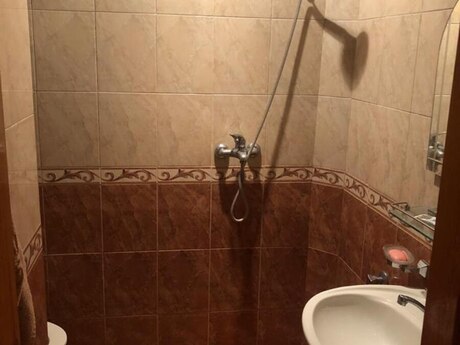 2 otaqlı köhnə tikili - Elmlər Akademiyası m. - 43.5 m²