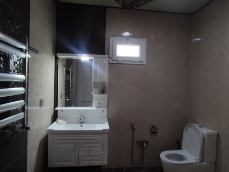 4 otaqlı həyət evi/bağ evi - Hövsan q. - 140 m²