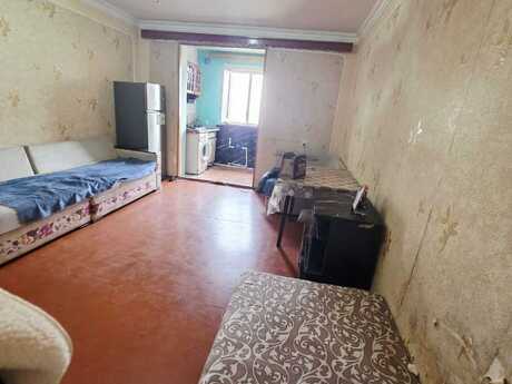 1 otaqlı köhnə tikili - Qara Qarayev m. - 25 m²