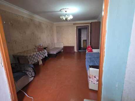 1 otaqlı köhnə tikili - Qara Qarayev m. - 25 m²