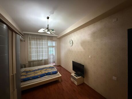 3 otaqlı yeni tikili - 8 Noyabr m. - 77 m²