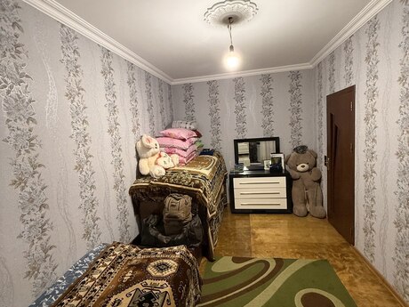 4 otaqlı köhnə tikili - Sumqayıt - 83 m²