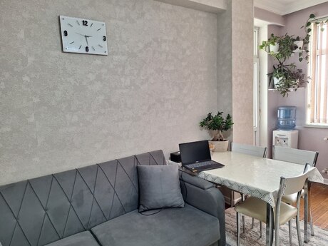 2-комн. новостройка - м. Иншаатчылар - 80 м²