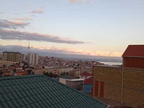5 otaqlı həyət evi/bağ evi - Badamdar q. - 240 m²