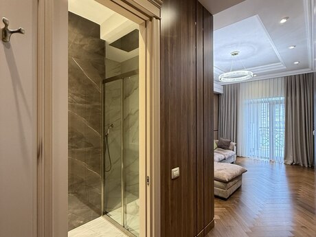 7 otaqlı yeni tikili - Səbail r. - 285 m²