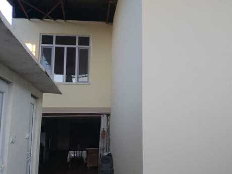 5 otaqlı həyət evi/bağ evi - Gəncə - 200 m²