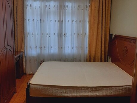 2 otaqlı köhnə tikili - 9-cu mikrorayon q. - 70 m²
