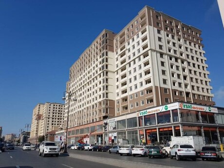 3 otaqlı yeni tikili - İnşaatçılar m. - 120 m²
