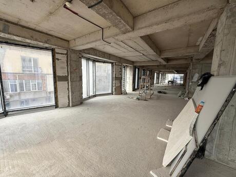 9 otaqlı ofis - Bayıl q. - 414 m²