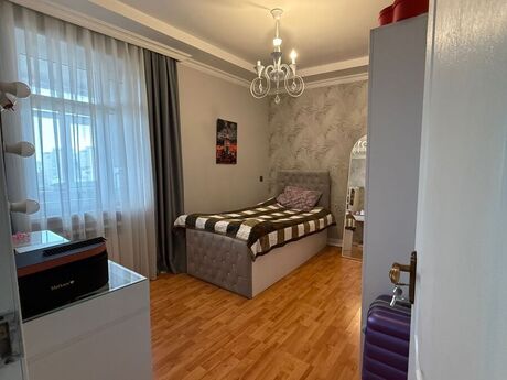 2 otaqlı köhnə tikili - Bakıxanov q. - 55 m²