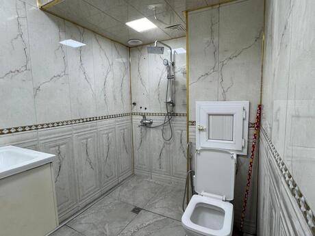 2 otaqlı köhnə tikili - İnşaatçılar m. - 50 m²