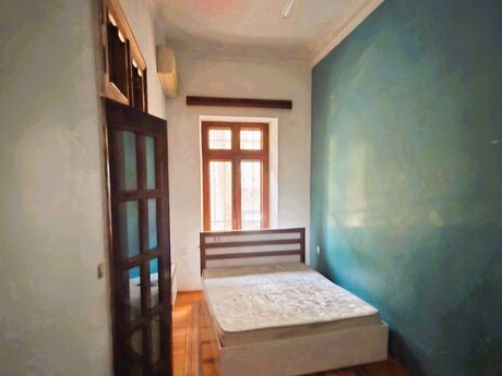 5 otaqlı ofis - İçəri Şəhər m. - 250 m²