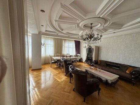 4 otaqlı yeni tikili - Gənclik m. - 190 m²