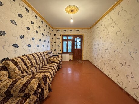 3 otaqlı köhnə tikili - Köhnə Günəşli q. - 72 m²