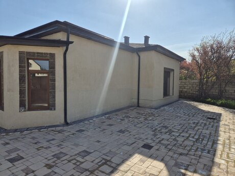 4 otaqlı həyət evi/bağ evi - Novxanı q. - 120 m²