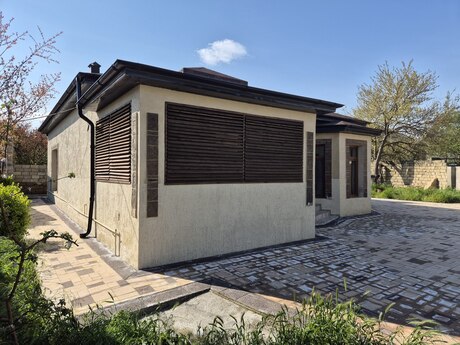 4 otaqlı həyət evi/bağ evi - Novxanı q. - 120 m²